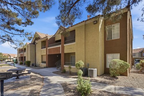 428-2120 Ramrod Ave, Henderson, NV, 89014-2010 | Card Image