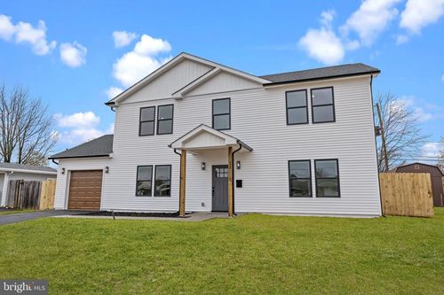 e-12 Stonybrook Dr, LEVITTOWN, PA, 19055-2217 | Card Image