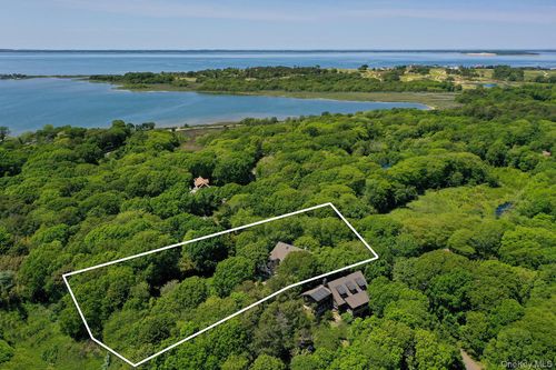 98 Spring Pond Ln, Southampton, NY, 11968-3100 | Card Image