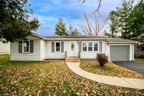 138 Oak Ln, Twin Lakes, WI, 53181 | Card Image