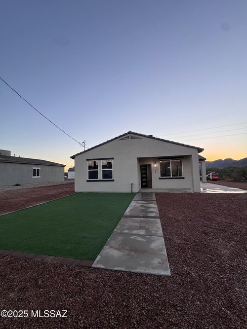 1902 Circulo Colombia, Rio Rico, AZ, 85648-6878 | Card Image