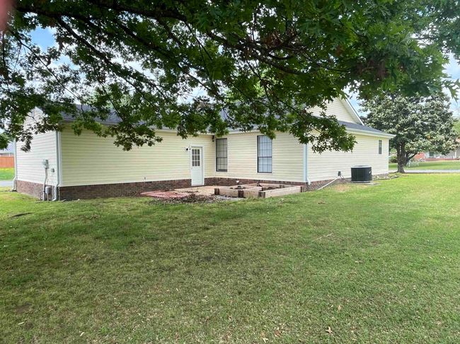 205 Cordelia Way, House other with 3 bedrooms, 2 bathrooms and null parking in Florence AL | Image 5