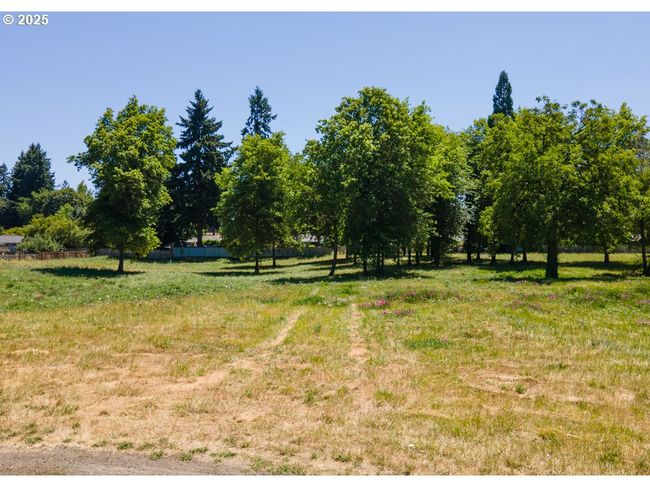 190 River Loop 1, Home with 0 bedrooms, 0 bathrooms and null parking in Eugene OR | Image 17