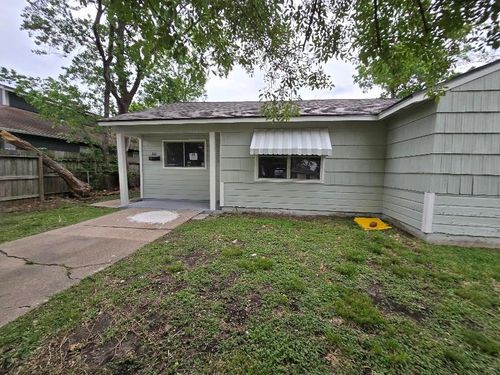 822 Woodhue St, Channelview, TX, 77530-3430 | Card Image