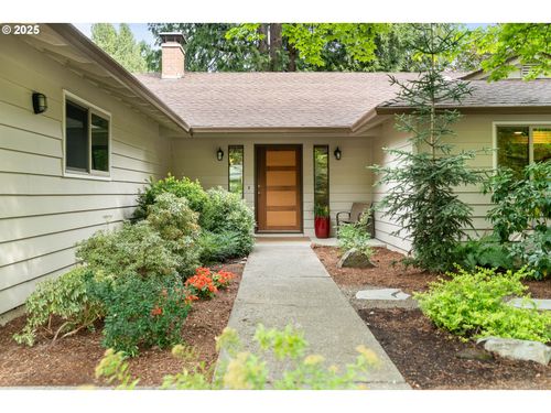 6001 Sw Texas Ct, Portland, OR, 97219-1175 | Card Image