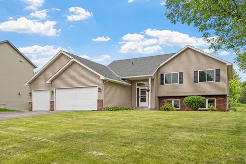 402 Richard Dr, Elko New Market, MN, 55054-4703 | Card Image