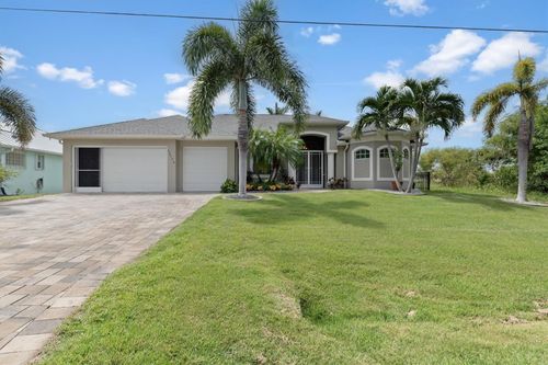 15776 Melport Cir, PORT CHARLOTTE, FL, 33981-3262 | Card Image