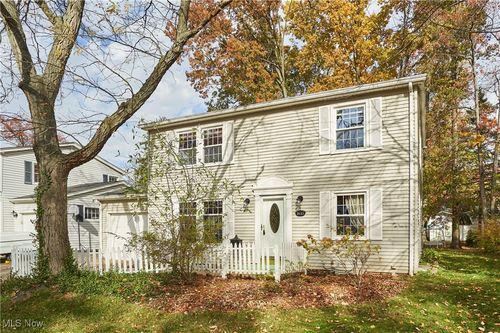 1633 Bancroft St, Cuyahoga Falls, OH, 44221-4201 | Card Image