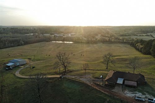 2265 County Road 1613, Jacksonville, TX, 75766-5042 | Card Image