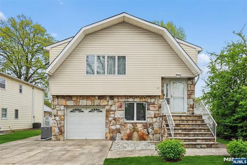 65 Howcroft Rd, Maywood, NJ, 07607-1812 | Card Image