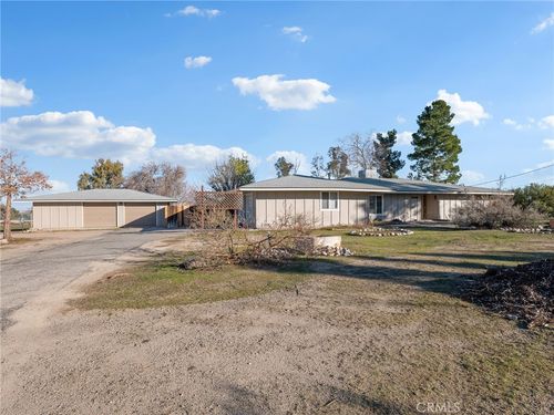 10011 Alta Mesa Ave, Phelan, CA, 92371-9299 | Card Image