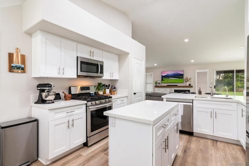 31867 Crecy Dr, Winchester, CA, 92596-9137 | Card Image