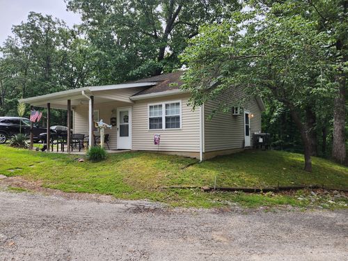 4312 W Lake Rd, Pinckneyville, IL, 62274-3026 | Card Image