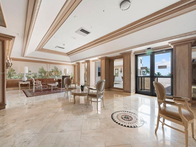 APT-1015 - 6039 Collins Ave, Condo with 1 bedrooms, 2 bathrooms and null parking in Miami Beach FL | Image 32