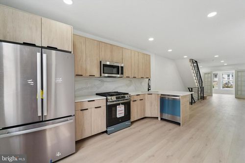 5708 Malvern Ave, PHILADELPHIA, PA, 19131-3010 | Card Image