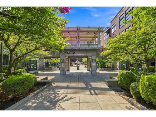 207-400 W 8th St, Vancouver, WA, 98660-3434 | Card Image