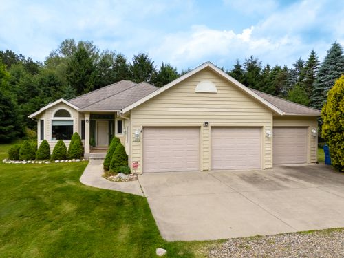 10102 S 2nd St, Schoolcraft, MI, 49087-9444 | Card Image