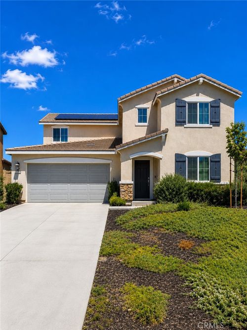 32190 Rambling Ct, Winchester, CA, 92596-9689 | Card Image