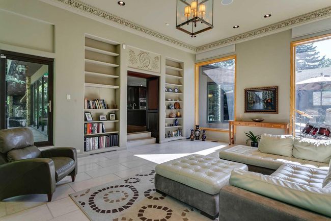 40 Eagle Ridge Pl Sw, House other with 5 bedrooms, 5 bathrooms and 8 parking in Calgary AB | Image 13