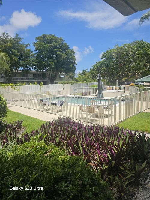 apt-308-1900 Ne 8th Ct, Fort Lauderdale, FL, 33304-3090 | Card Image