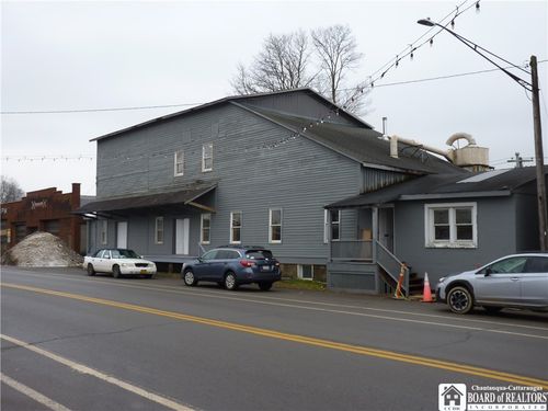 114 E Main St, Sherman, NY, 14781-8002 | Card Image