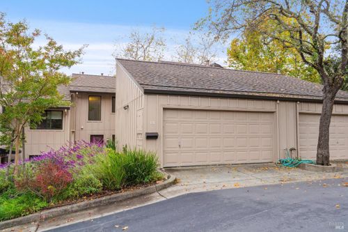 13 Burdell Ct, Novato, CA, 94949-6607 | Card Image