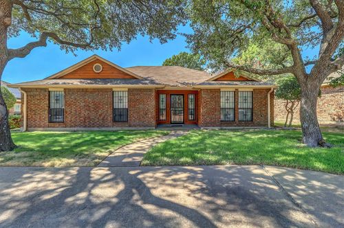 5235 Clover Haven St, Dallas, TX, 75227-1802 | Card Image