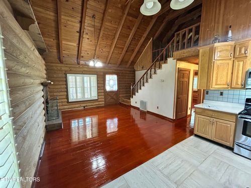466 Greene Ln, La Follette, TN, 37766-4927 | Card Image