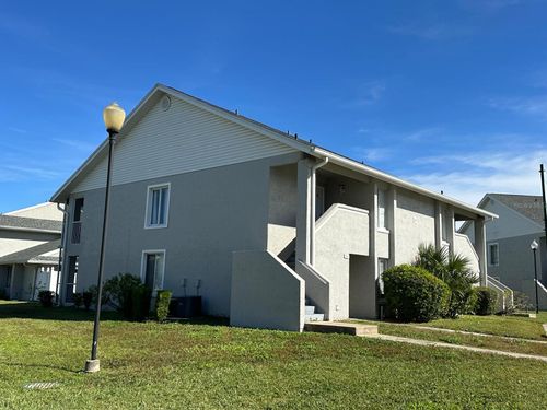 60-2-5613 Blue Shadows Ct, ORLANDO, FL, 32811-2902 | Card Image