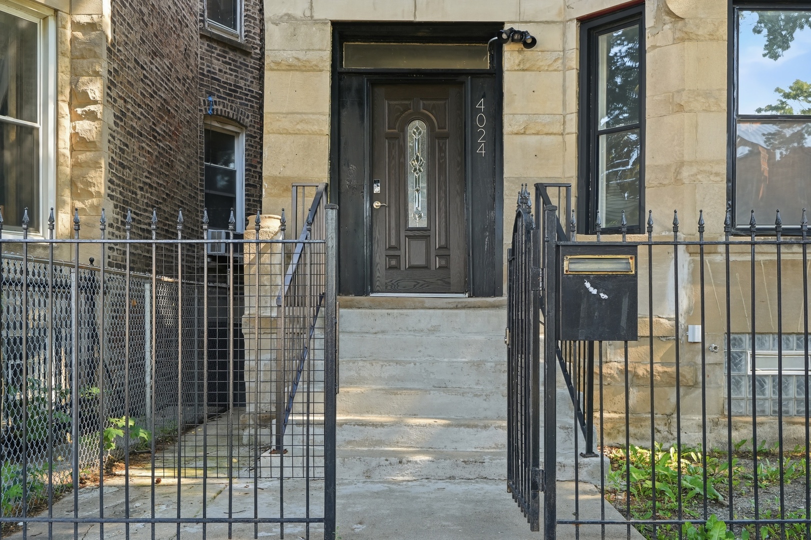 Residential Income in Chicago 3