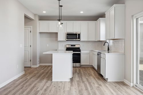 4810 Island Park Dr, Woodbury, MN, 55129-5735 | Card Image