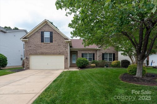 1003 Grayscroft Dr, Waxhaw, NC, 28173-6652 | Card Image
