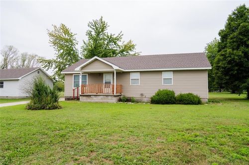 406 Kennedy Ave, Iola, KS, 66749-2742 | Card Image