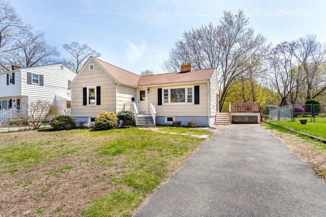 31 7 Th St, House other with 3 bedrooms, 2 bathrooms and 2 parking in Stoughton MA | Image 17