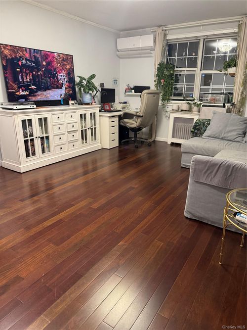 10b-13523 78th Ave, Flushing, NY, 11367-3255 | Card Image