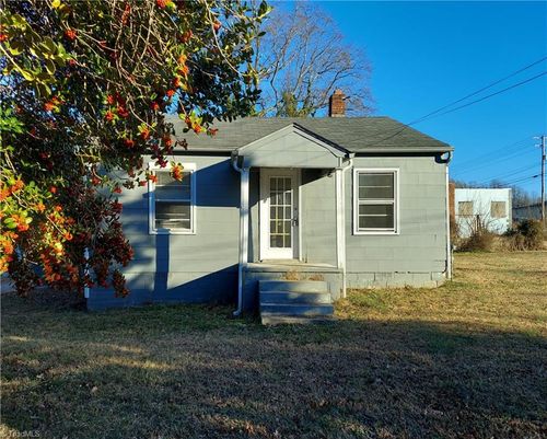 197 Spring Garden Cir, High Point, NC, 27260-5956 | Card Image