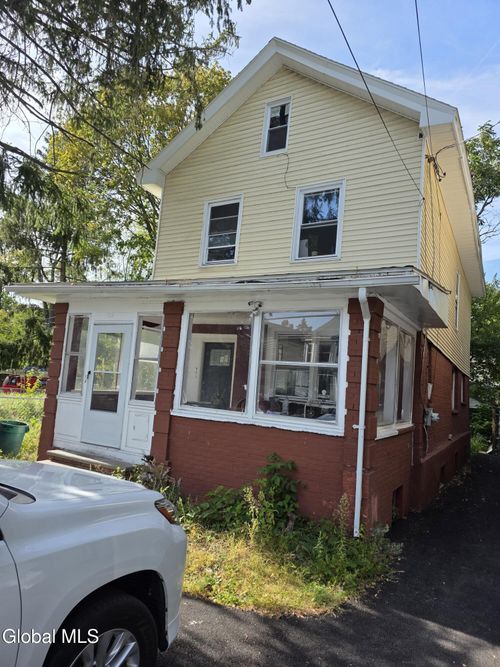 118 N Allen St, Albany, NY, 12203-1628 | Card Image