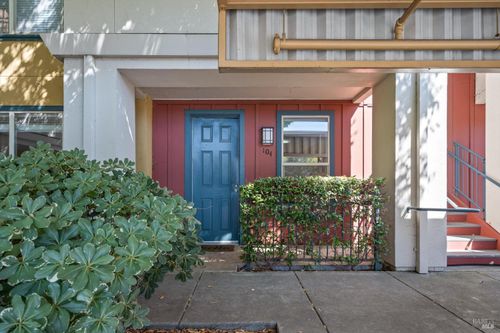 104-3840 Martina Ave, Santa Rosa, CA, 95407-2550 | Card Image
