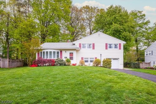 10 Ridge Way, Fanwood, NJ, 07023-1301 | Card Image