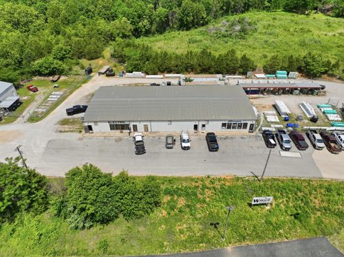 1015 Preacher Roe Blvd, West Plains, MO, 65775-2926 | Card Image