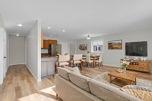 3392 Lee Ave, Severn, ON, L3V0W4 | Card Image