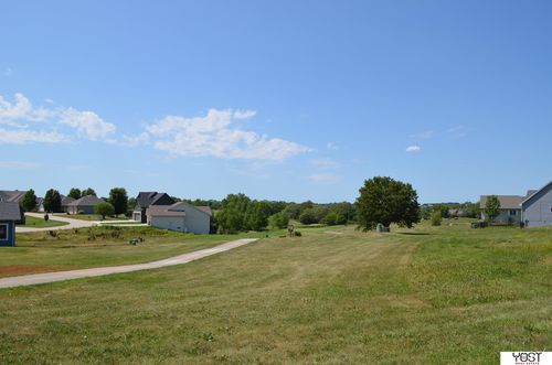 8614 Eagle Pt, Plattsmouth, NE, 68048-4826 | Card Image