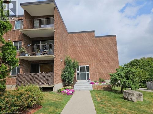 102-4 Avalon Pl, Kitchener, ON, N2M4N6 | Card Image
