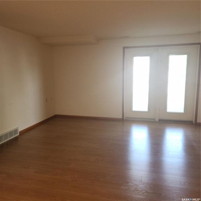 105 - 240 Athabasca St E, Condo with 1 bedrooms, 1 bathrooms and 2 parking in Moose Jaw SK | Image 7