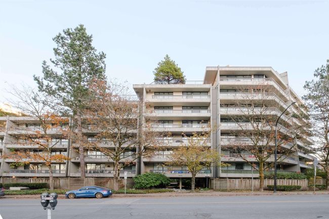 102 - 5932 Patterson Avenue, Condo with 2 bedrooms, 1 bathrooms and 1 parking in Burnaby BC | Image 1