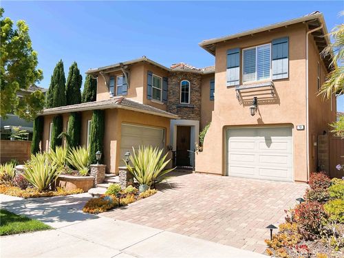 9 Walnut Crk, Irvine, CA, 92602-1047 | Card Image