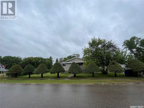 414 2 Ave, Spy Hill, SK, S0A2A0 | Card Image