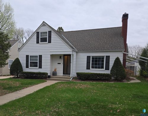 1720 S 6th Ave Avenue, Sioux Falls, SD, 57105 | Card Image