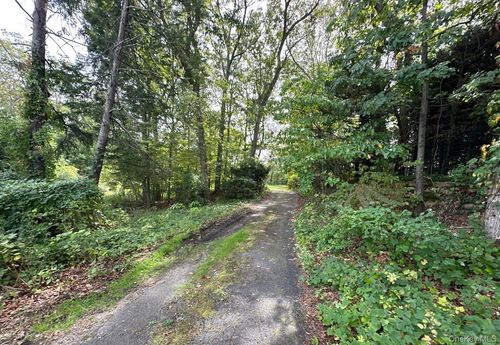 55 Juneau Blvd, Woodbury, NY, 11797-2614 | Card Image