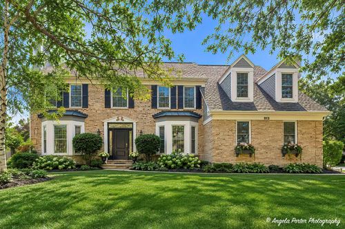 813 Walton Ln, Grayslake, IL, 60030-3426 | Card Image